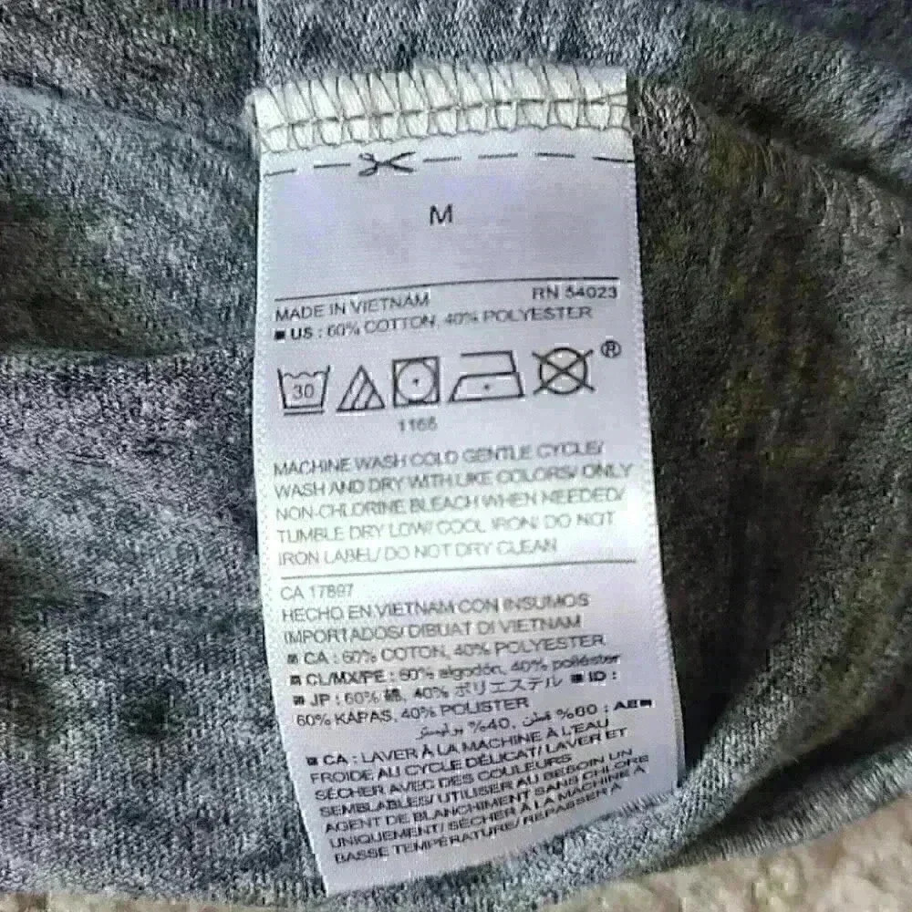 Long sleeve Old Navy tee - Picture 4 of 5